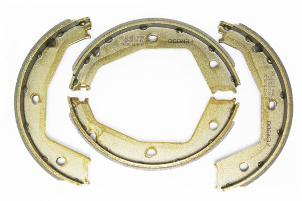 XK8 XKR HANDBRAKE SHOES - JLM2209