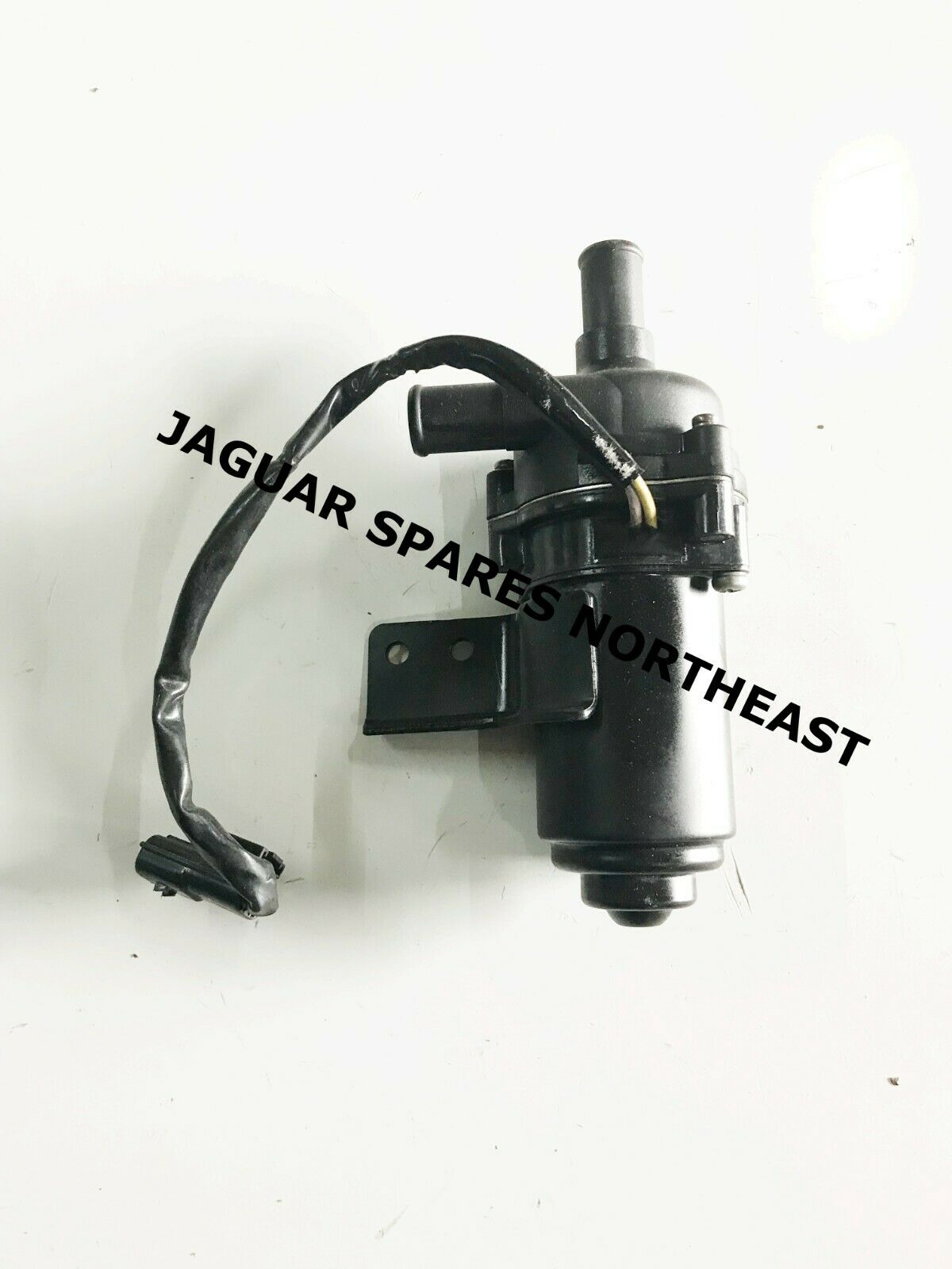 XK8 WATER HEATER PUMP RECONDITIONED - MJA6710AA - Jaguar Spares North East