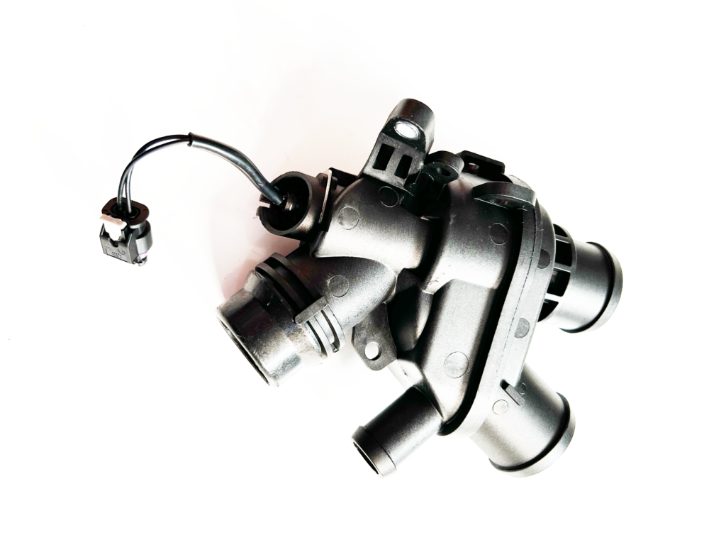 F PACE THERMOSTAT & WATER OUTLET AJ814048 Jaguar Spares North East